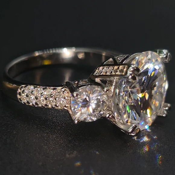 5ct Moissanite 3-Stone Ring – Size 6 (S925 Solid Silver) - Picture 4 of 15